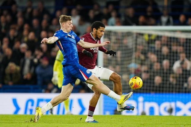 德拉普半场8次触球为全场最少，在西汉姆禁区内仅1次触球插图