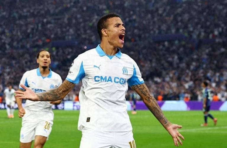 马赛社媒庆祝：格林伍德造点，点射命中帮助马赛1-0领先！