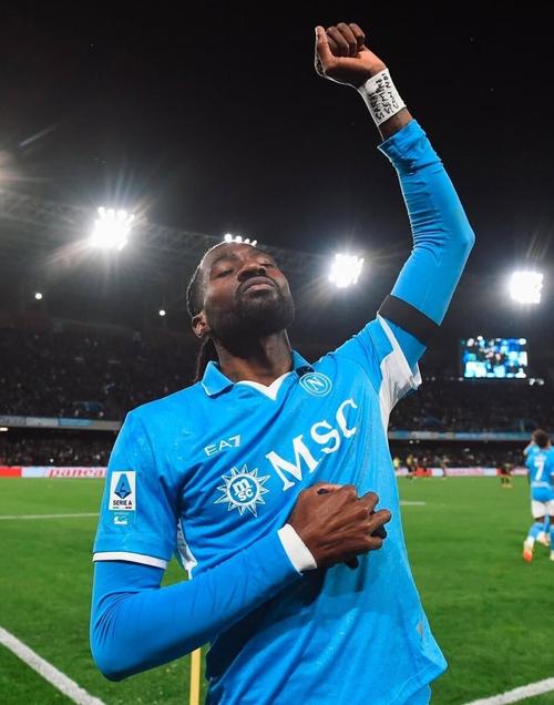 罗马诺：那不勒斯和葡体就桑托斯达口头协议，很快最终决定插图